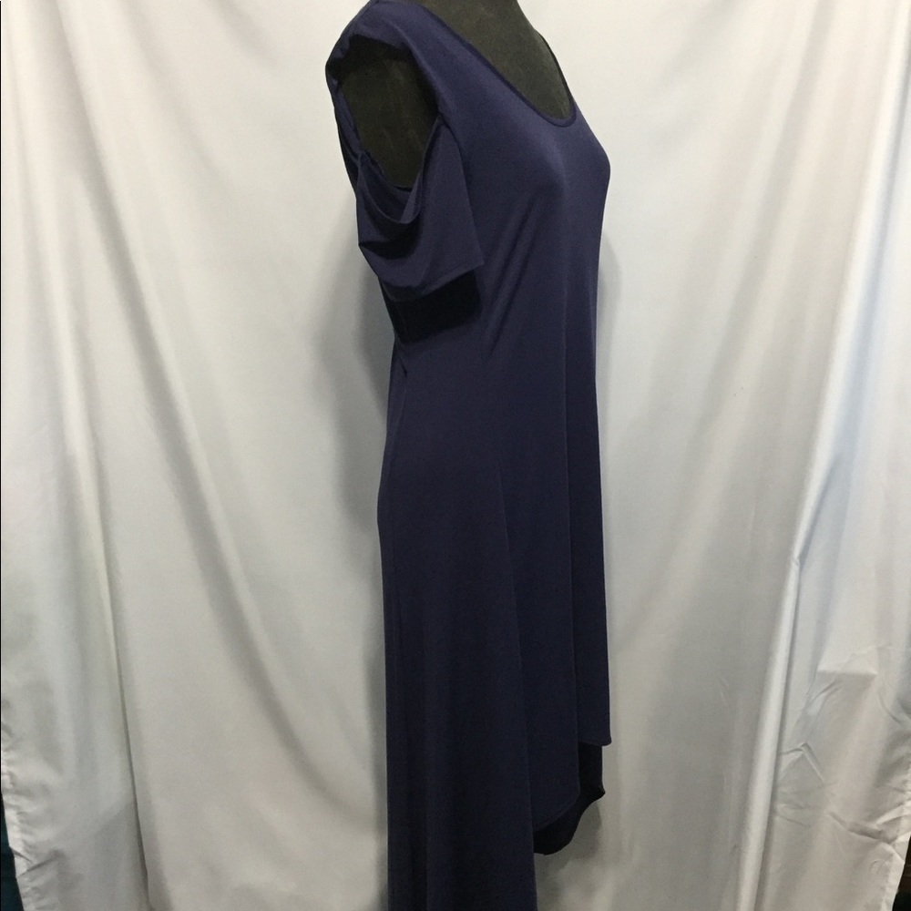High-Low Cold Shoulder Dress - Picture 4 of 7